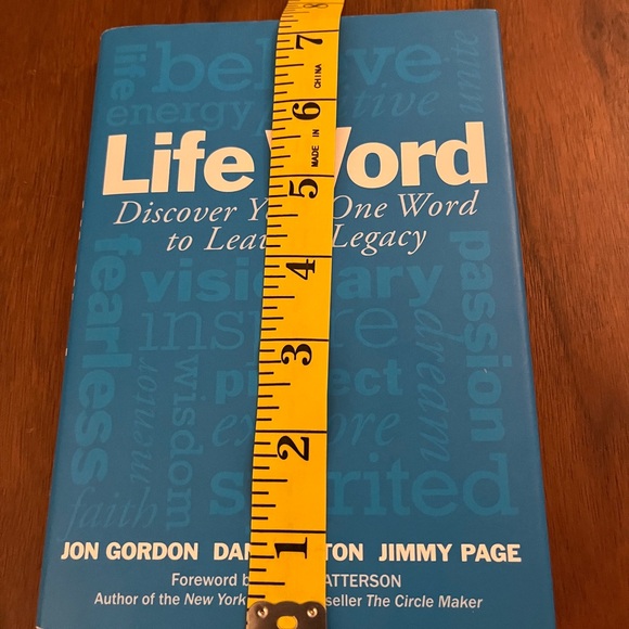 Book “Life Word” by Jon Gordon - Picture 9 of 9